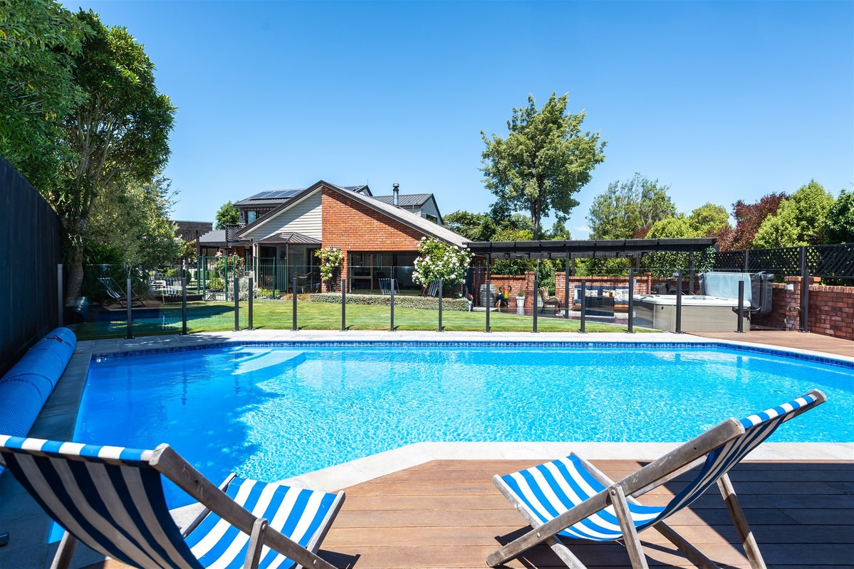 150B Grimseys Road, Redwood, Christchurch - Carousel 1