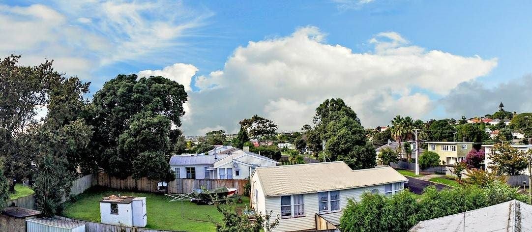 18 Torino Street, Point England, Auckland - Carousel 3