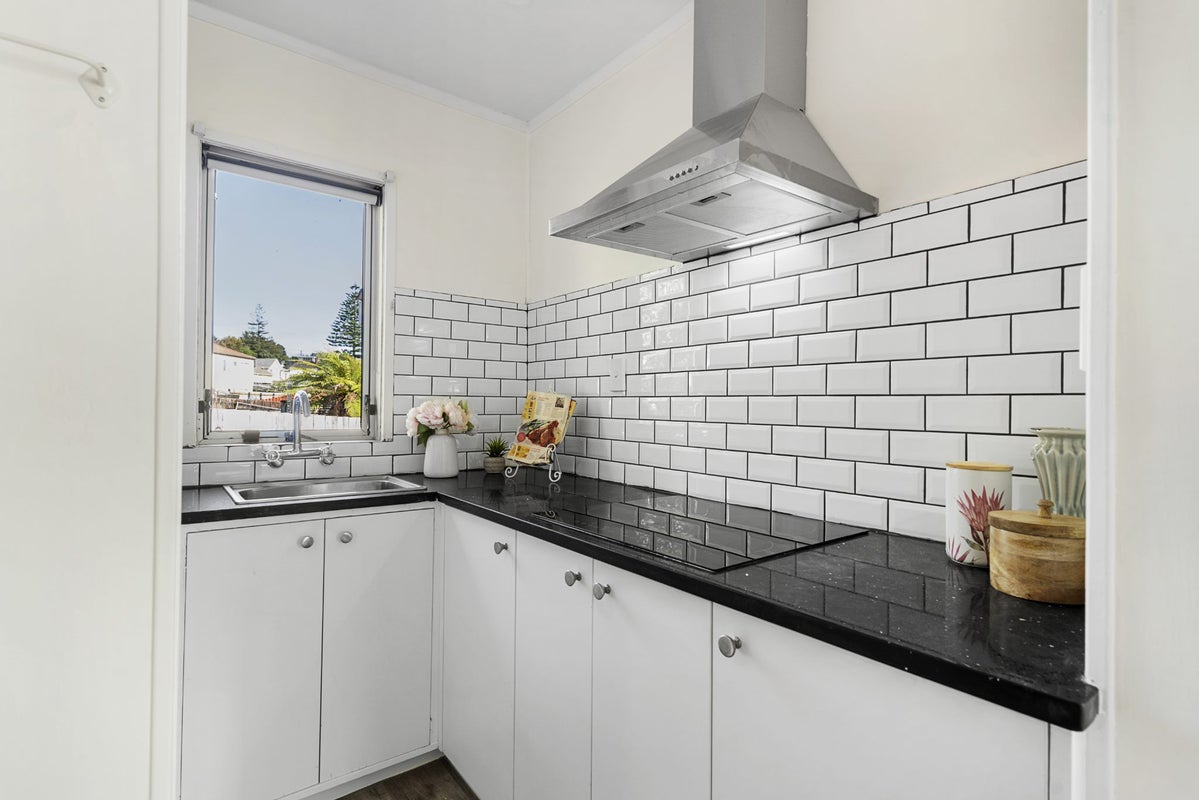 3 Hiseman Lane, Henderson, Auckland - Carousel 1