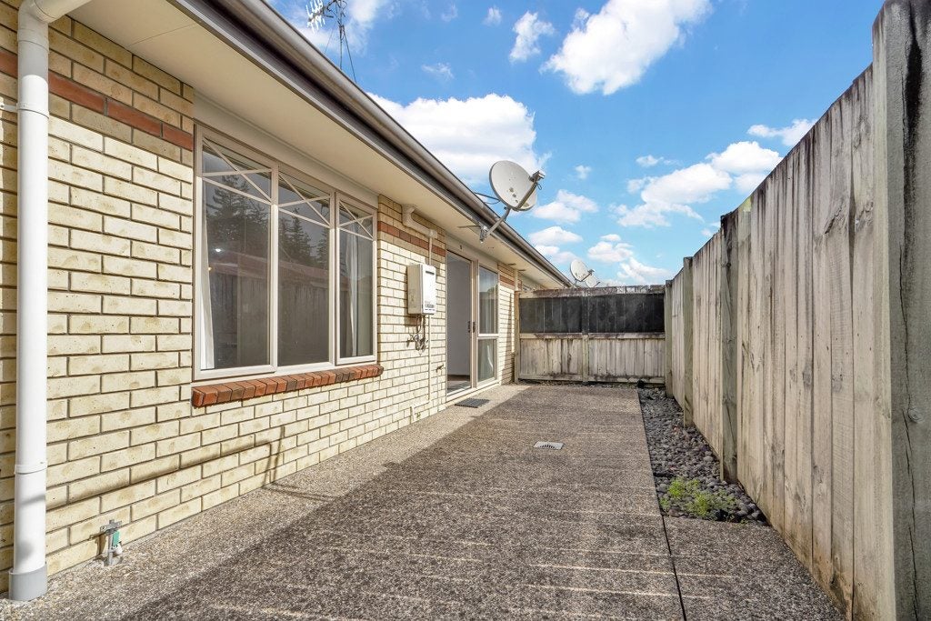 36D Charlemont Street, Whitiora, Hamilton - Carousel 11