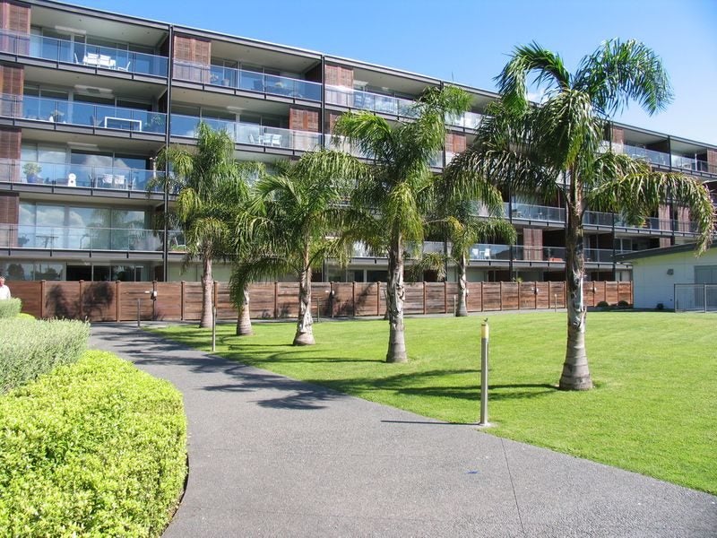 104C/14 West Quay, Ahuriri, Napier - Carousel 1