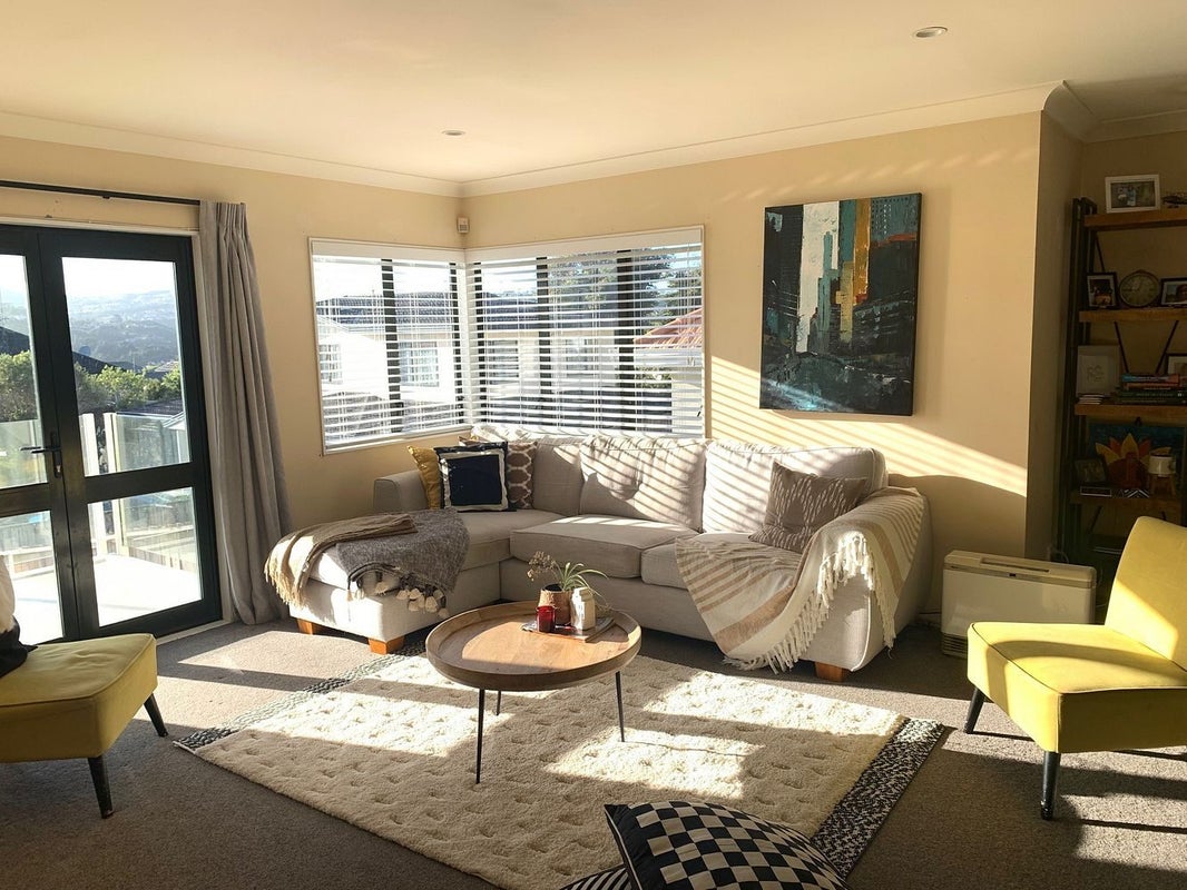 19 Corsham Grove, Churton Park, Wellington - Carousel 1