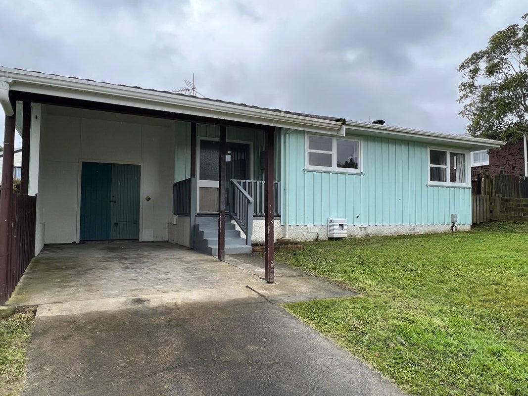 44 Blueberry Grove, Timberlea, Upper Hutt - Carousel 13