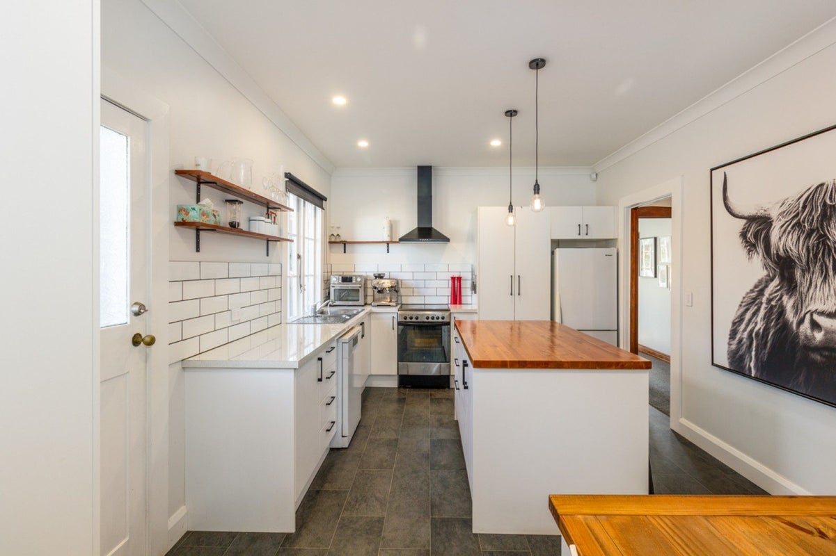805 Willowpark Road South, Akina, Hastings - Carousel 2