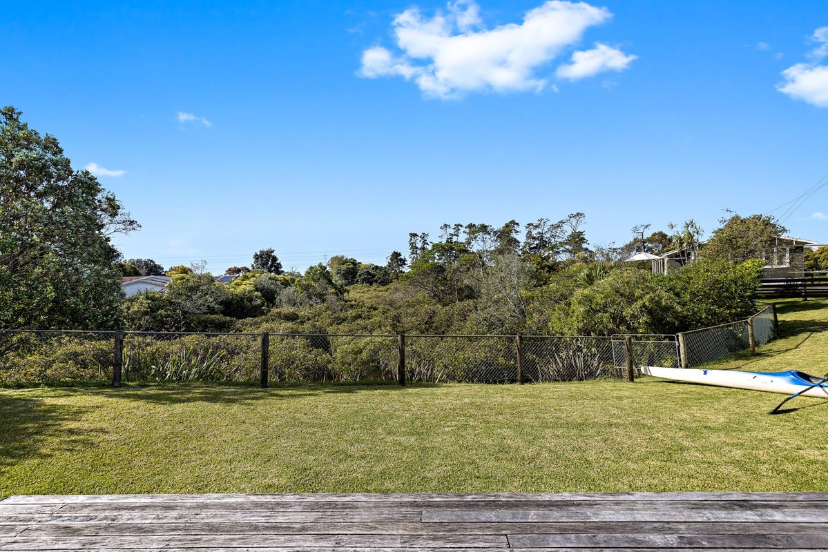 22 Kuaka Place, New Lynn, Auckland - Carousel 21