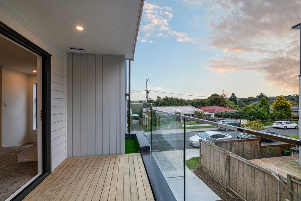 5/17 Kingdale Road, Henderson, Auckland - Carousel 2
