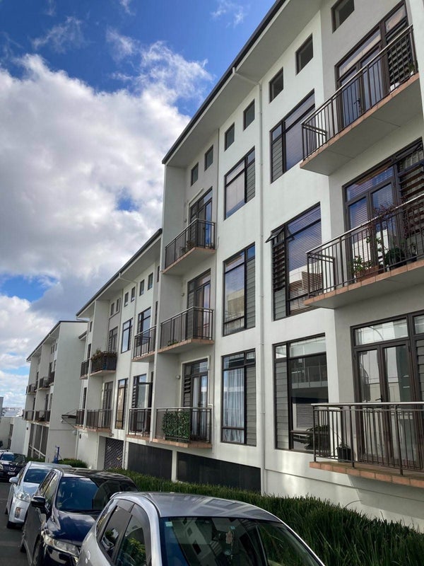 2D/9 Charlotte Street, Eden Terrace, Auckland - Carousel 1