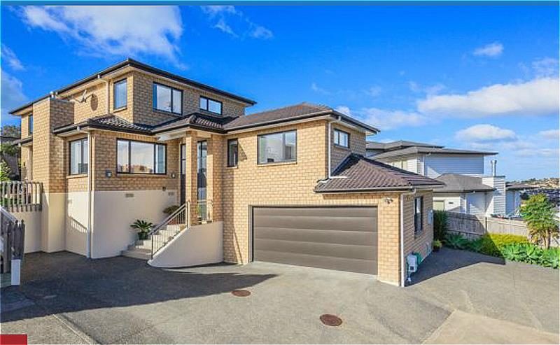 11 Baker Street, Fairview Heights, Auckland - Carousel 1