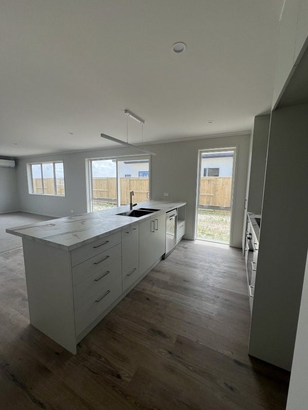 18 Kopakopa Crescent, Wharewaka, Taupo - Carousel 2
