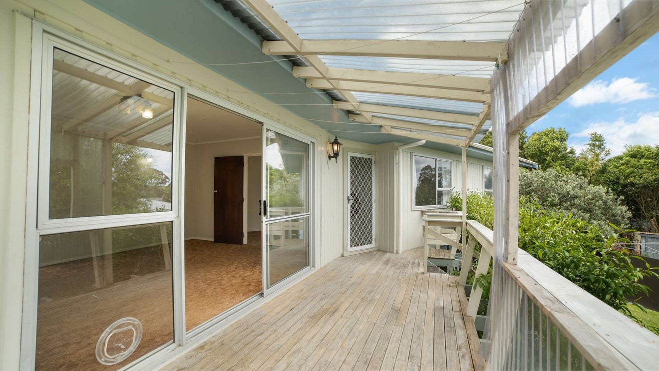37 Einstein Street, Outer Kaiti, Gisborne - Carousel 2