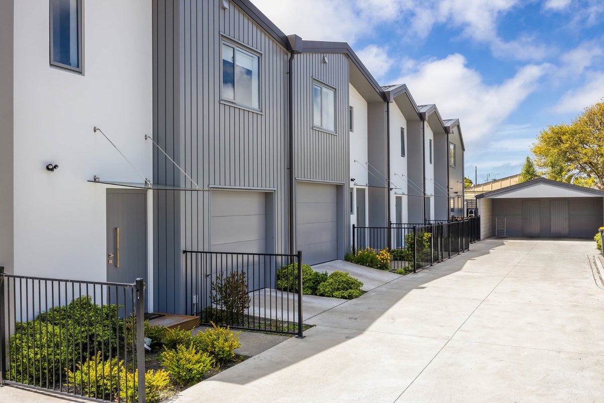 4/118 Champion Street, Edgeware, Christchurch - Carousel 12