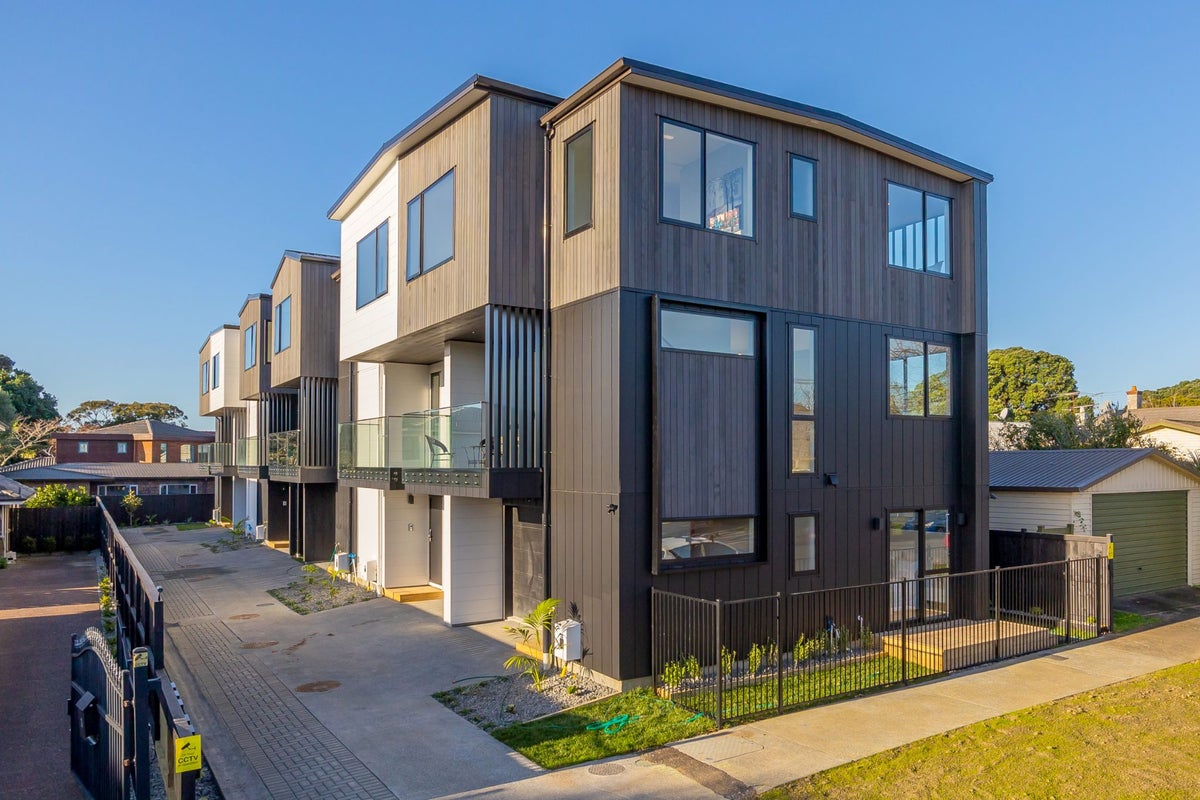 4F Nolan Road, Greenlane, Auckland - Carousel 1