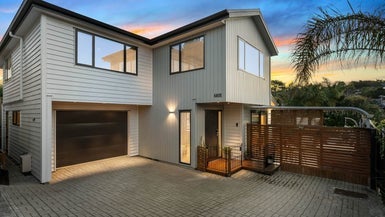 680B Beach Road, Browns Bay, Auckland - Carousel 1