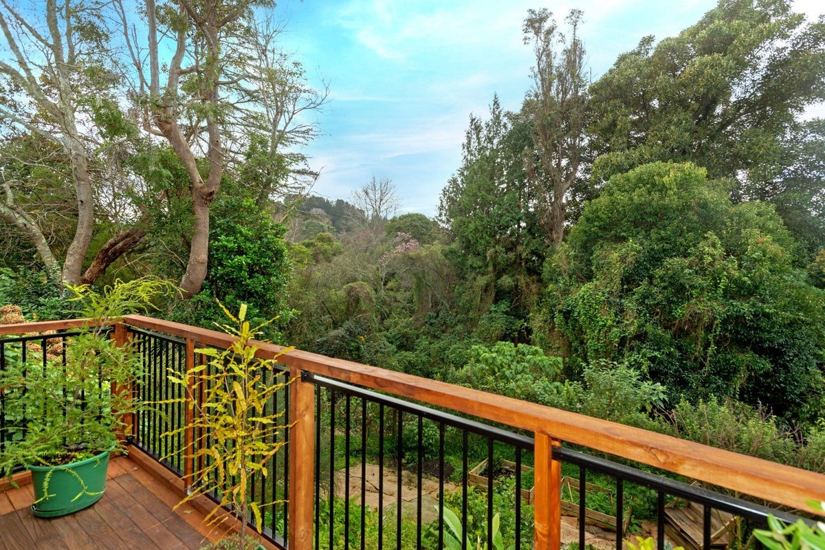 8 Dominey Street, Inner Kaiti, Gisborne - Carousel 14