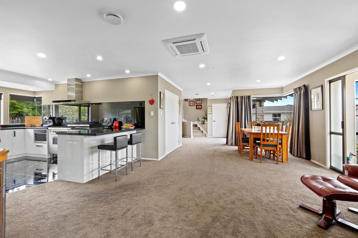 544 Manutahi Road, Lepperton, New Plymouth - Carousel 2