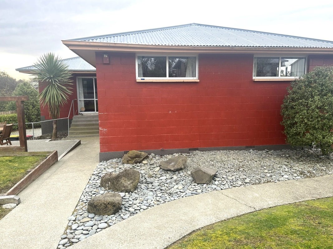 29 Hopkins Street, Gleniti, Timaru - Carousel 1