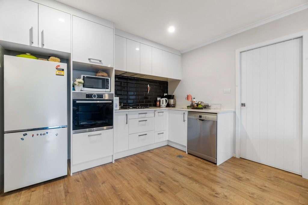 1/7 Rutherford Street, Chedworth, Hamilton - Carousel 2