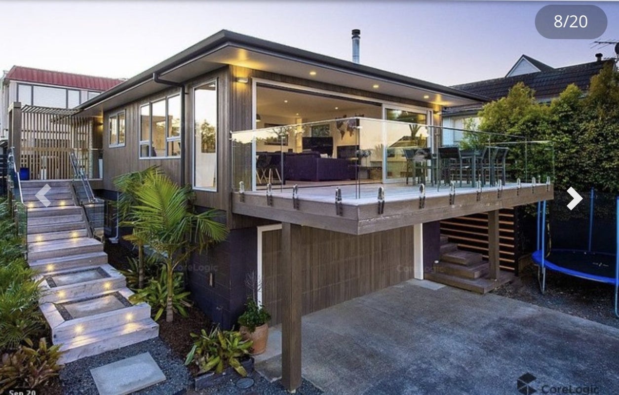 1/4 Theodora Place, Mairangi Bay, Auckland - Carousel 1