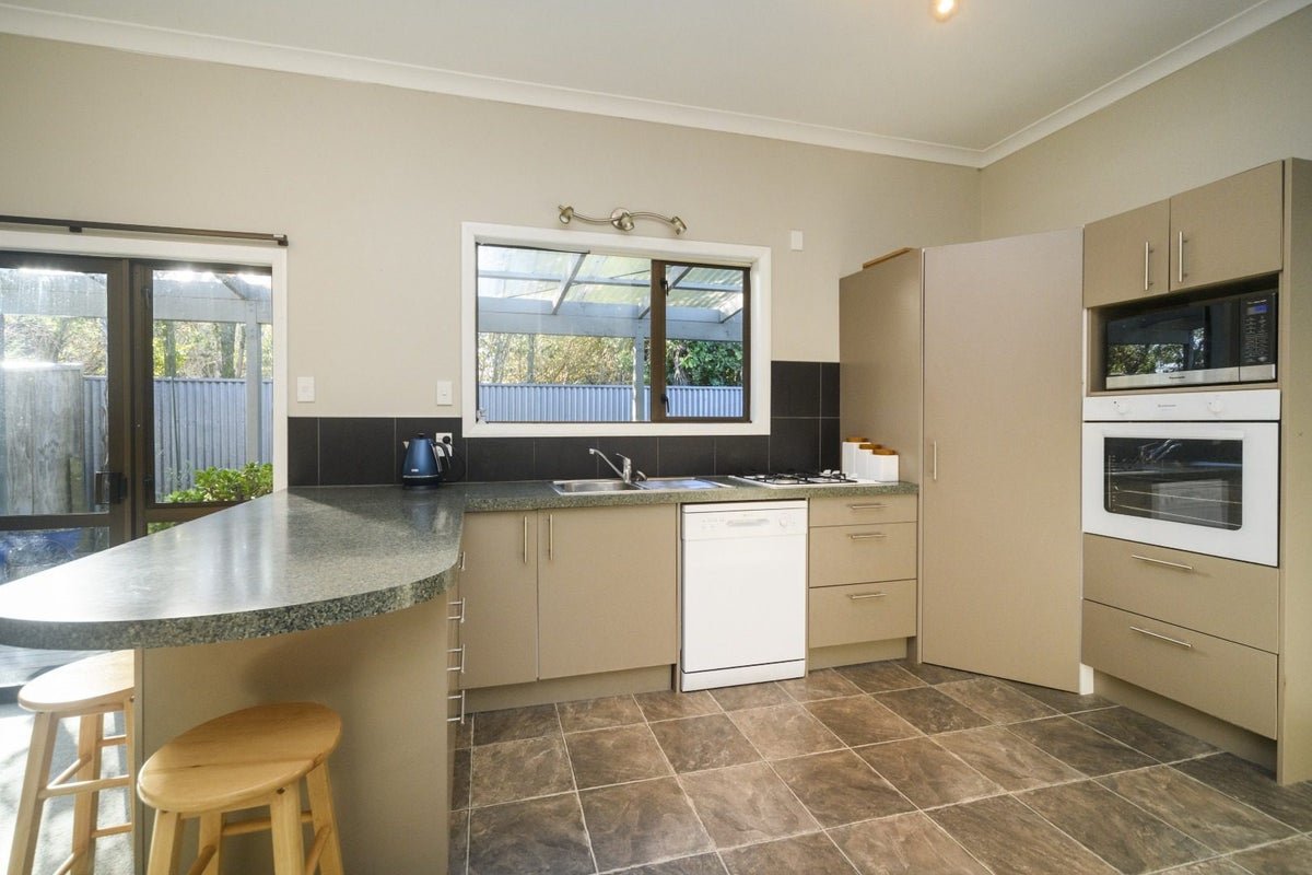 558 Ferguson Street, Terrace End, Palmerston North - Carousel 2