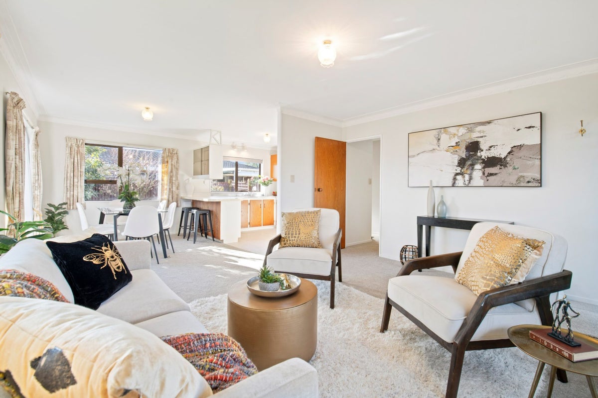 2/1 Campbell Place, Papakura, Papakura - Carousel 2