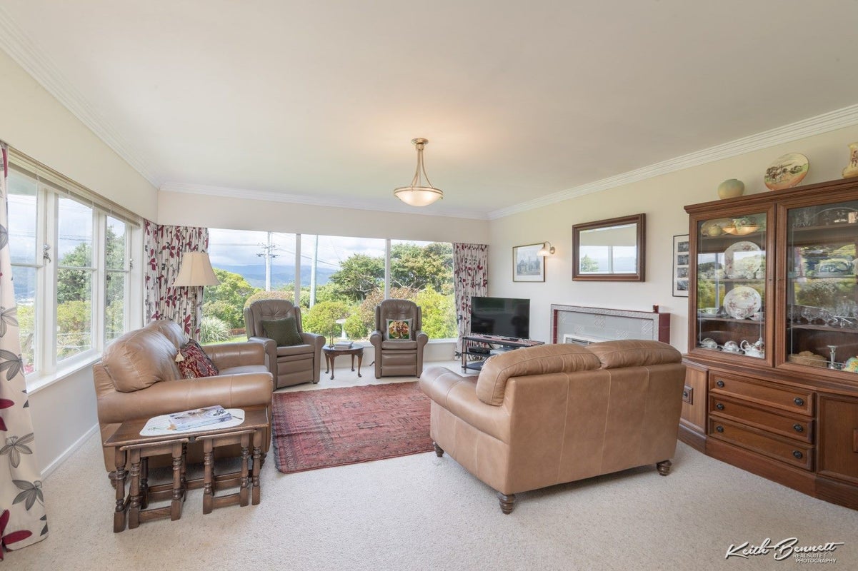 39 Maungaraki Road, Korokoro, Lower Hutt - Carousel 2