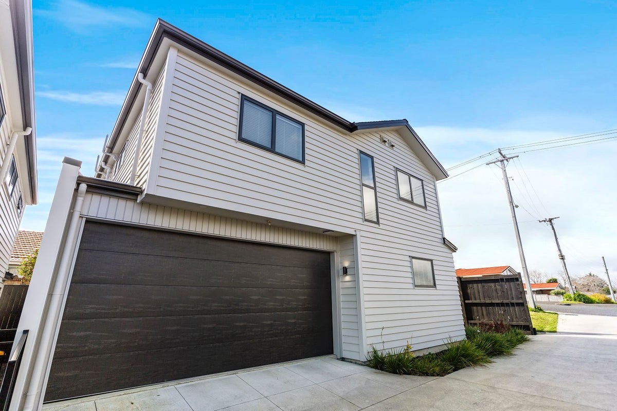 29A Patons Road, Howick, Auckland - Carousel 2