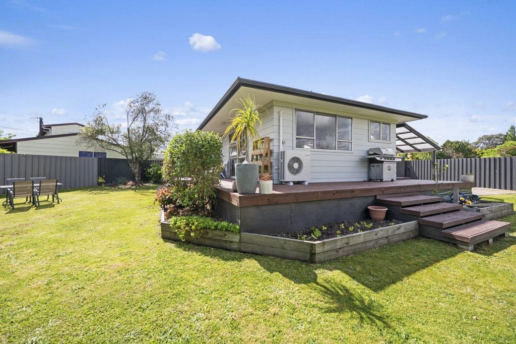 20 Robinson Avenue, Holdens Bay, Rotorua - Carousel 1