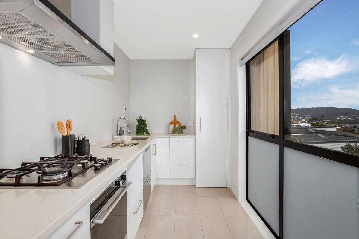 30 Red Beech Avenue, Woodridge, Wellington - Carousel 2