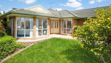 18 Ian Sage Avenue, Torbay, Auckland - Carousel 1