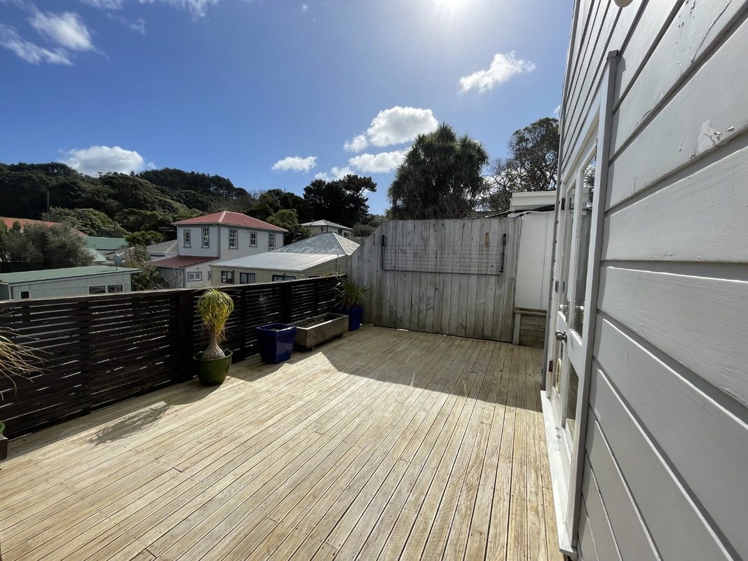 440 Adelaide Road, Berhampore, Wellington - Carousel 12