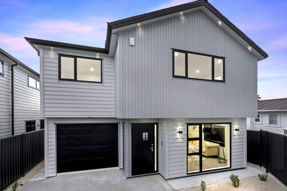 25A Steven Street, Mangere East, Auckland - Carousel 1