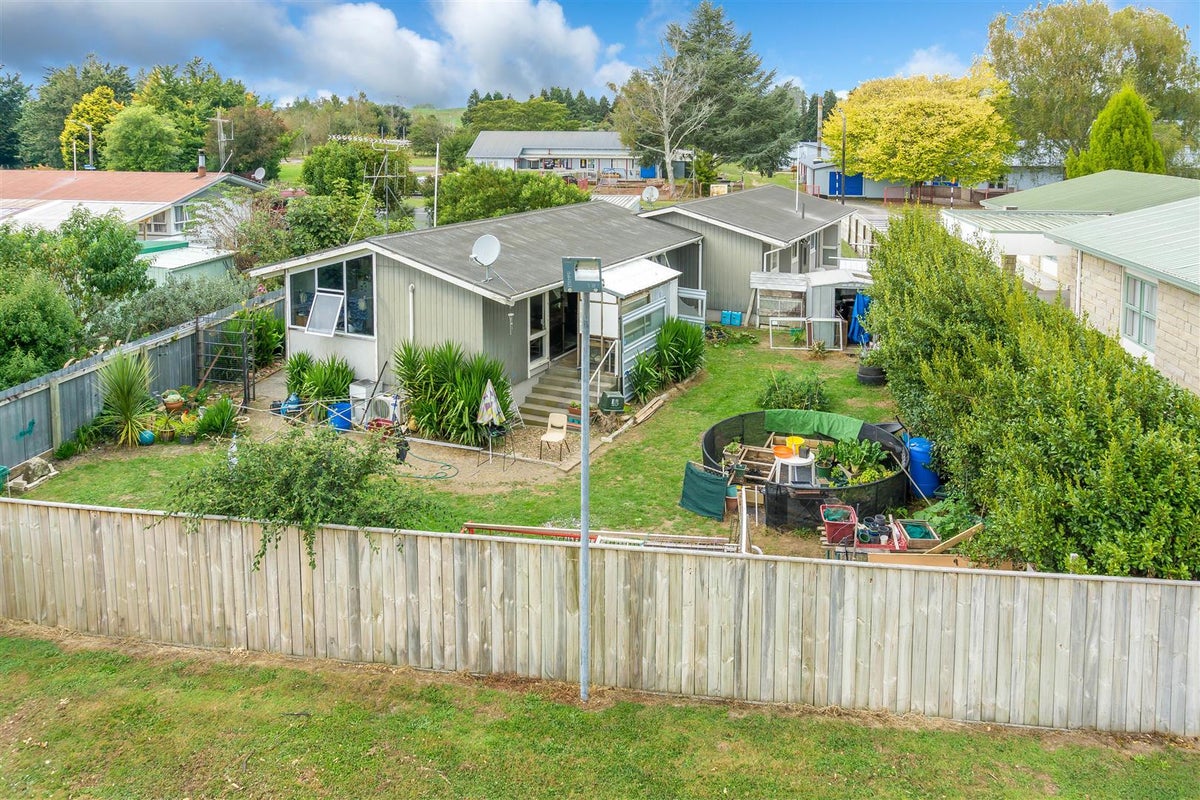 9 Kennedy Drive, Putaruru - Carousel 11