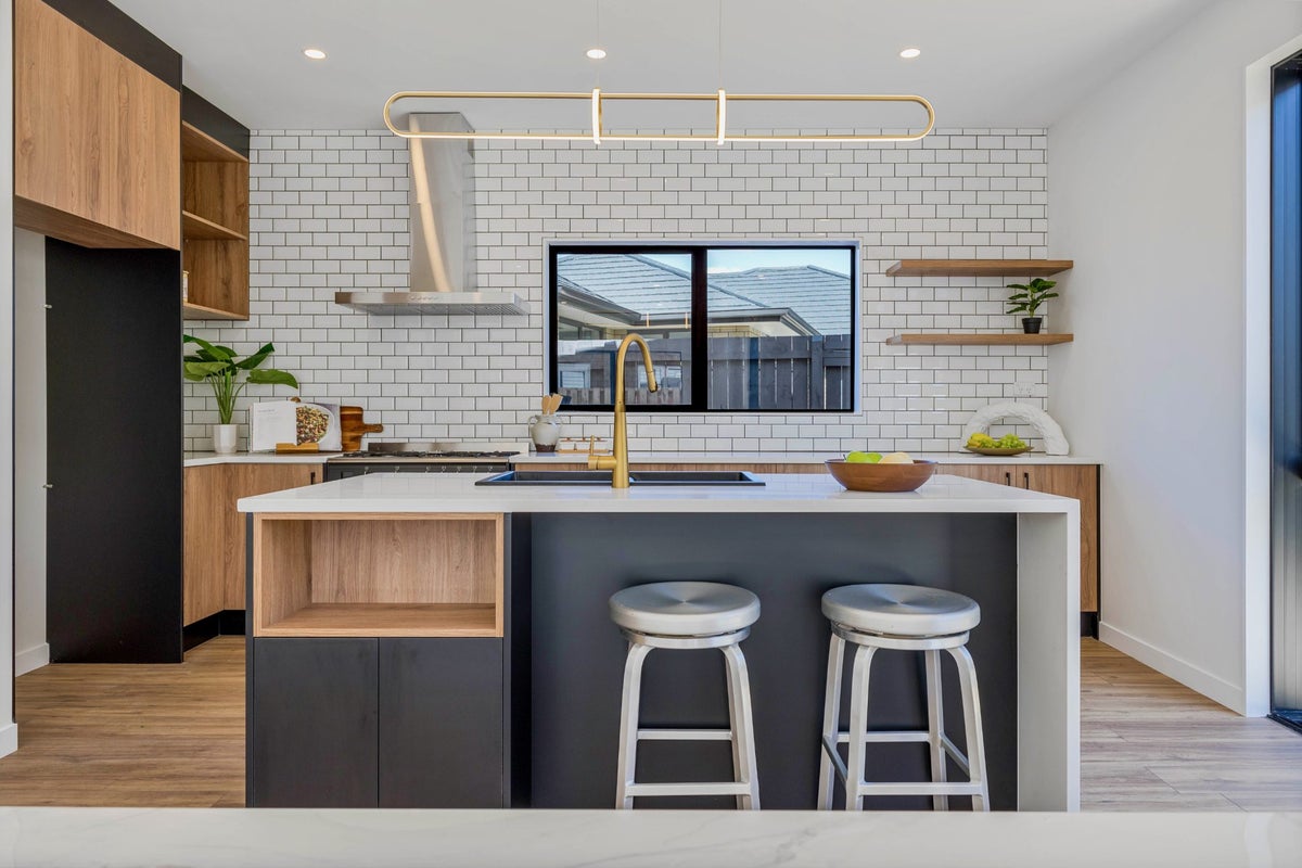 26 Sari Place, MASSEY, AUCKLAND - Carousel 2