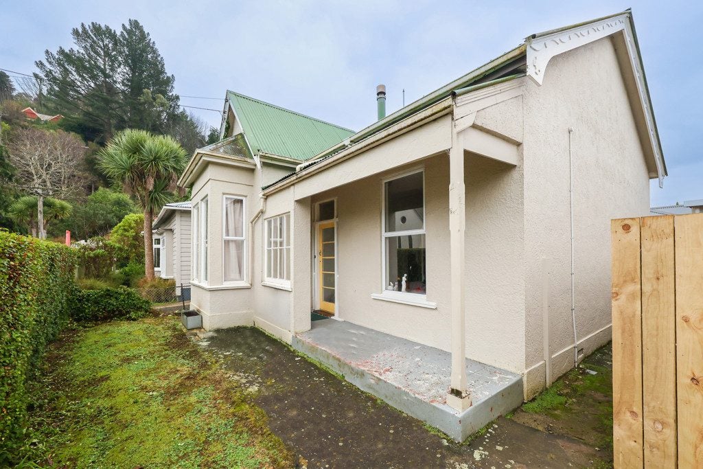 2 Buccleugh Street, North East Valley, Dunedin - Carousel 1
