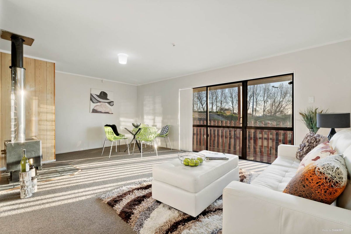 B/71 REDCREST AVE, Red Hill, Papakura - Carousel 2