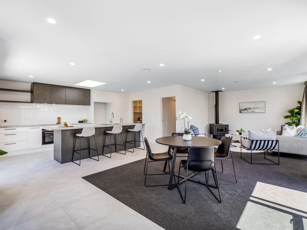 1/43 Vagues Road, Northcote, Christchurch - Carousel 1