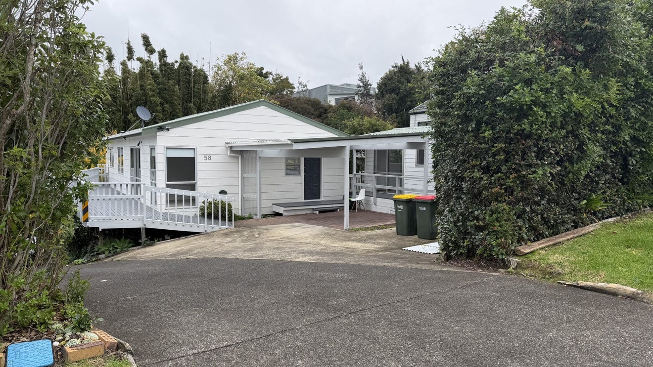 58 Polkinghorne Drive, Manly, Whangaparaoa - Carousel 1