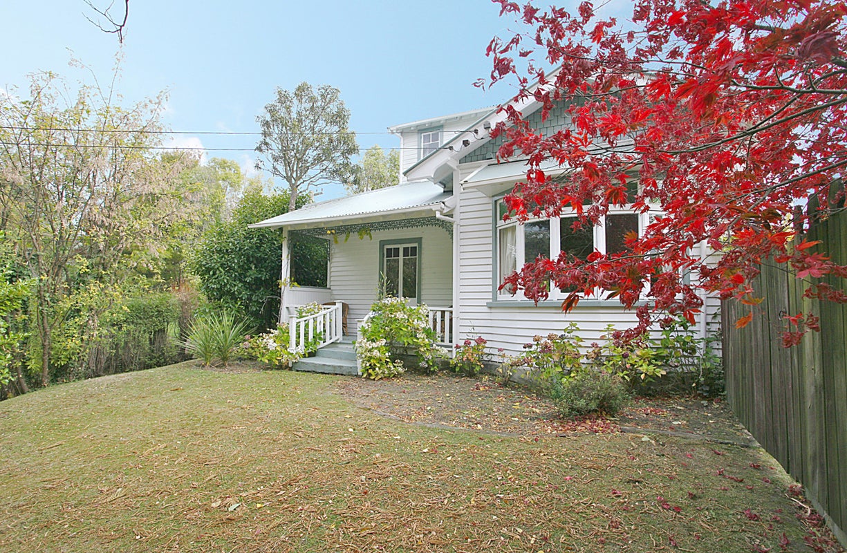 81 Eastern Terrace, Beckenham, Christchurch - Carousel 1