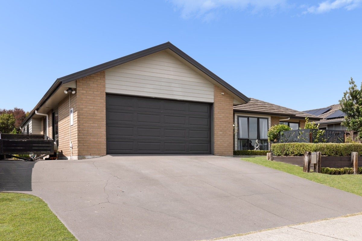 37 Golden Sands Drive, Papamoa Beach, Papamoa - Carousel 2