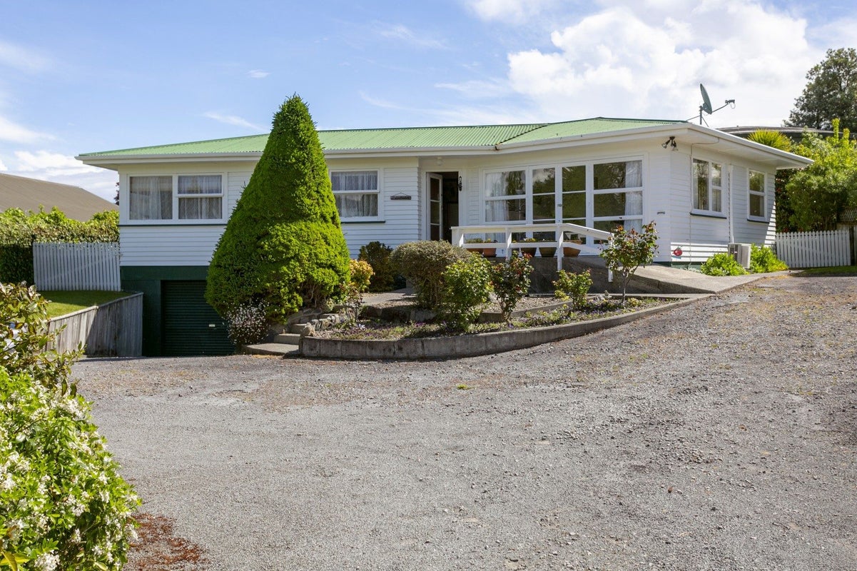 63 Hinemoa Avenue, Taupo, Taupo - Carousel 2