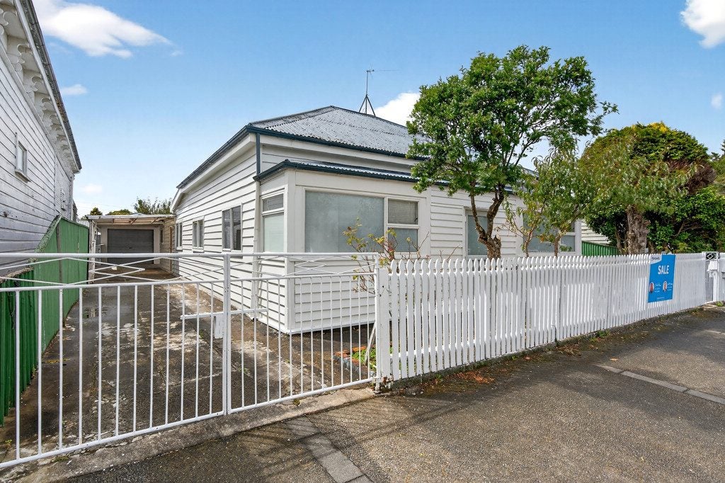 69 Holloway Street, Carterton, Carterton, Wellington - Carousel 2