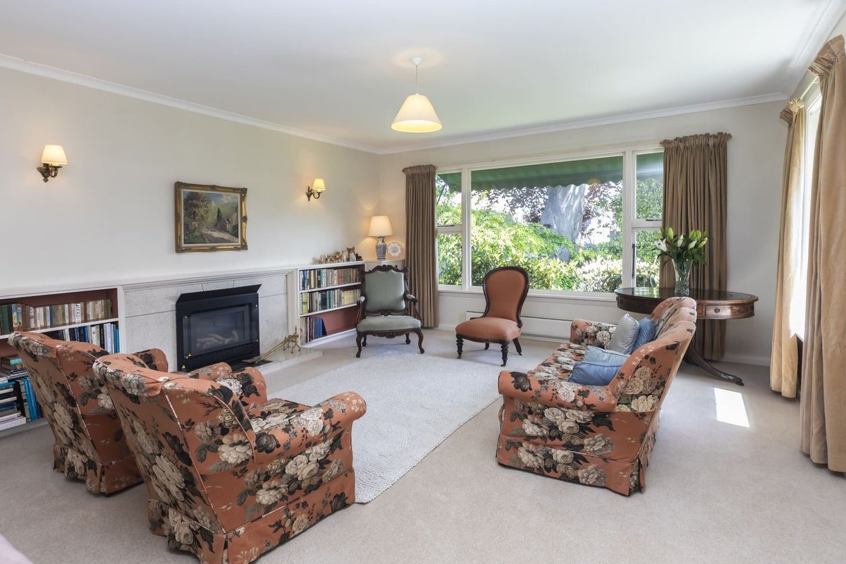 44 Memorial Avenue, Ilam, Christchurch - Carousel 2
