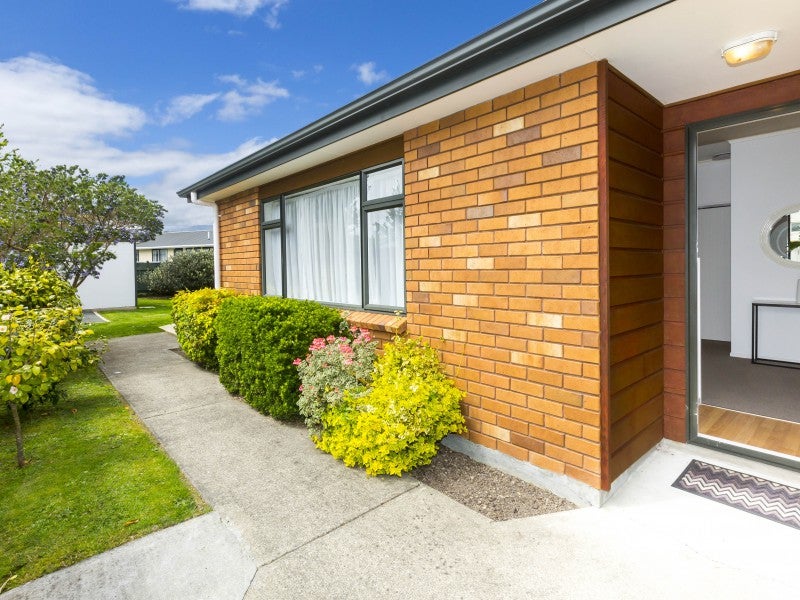 30 Exchange Street, Ebdentown, Upper Hutt - Carousel 2