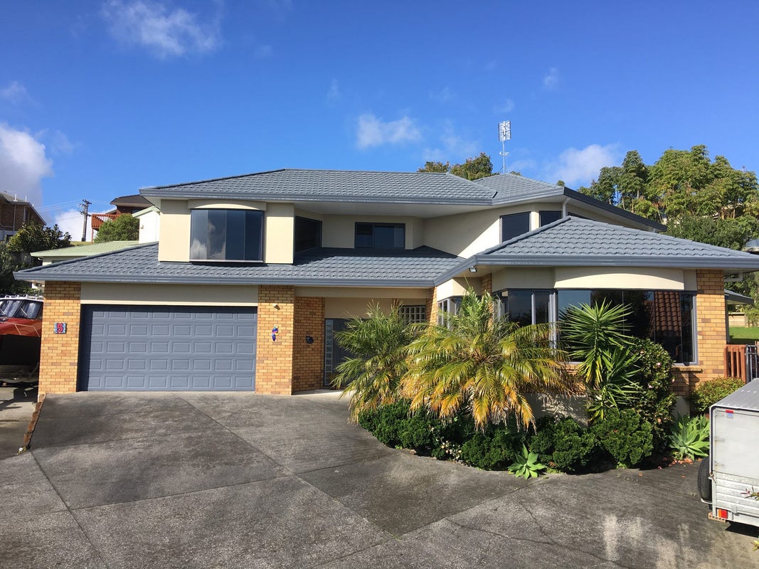 5 Hanly Close, West Harbour, Auckland - Carousel 1