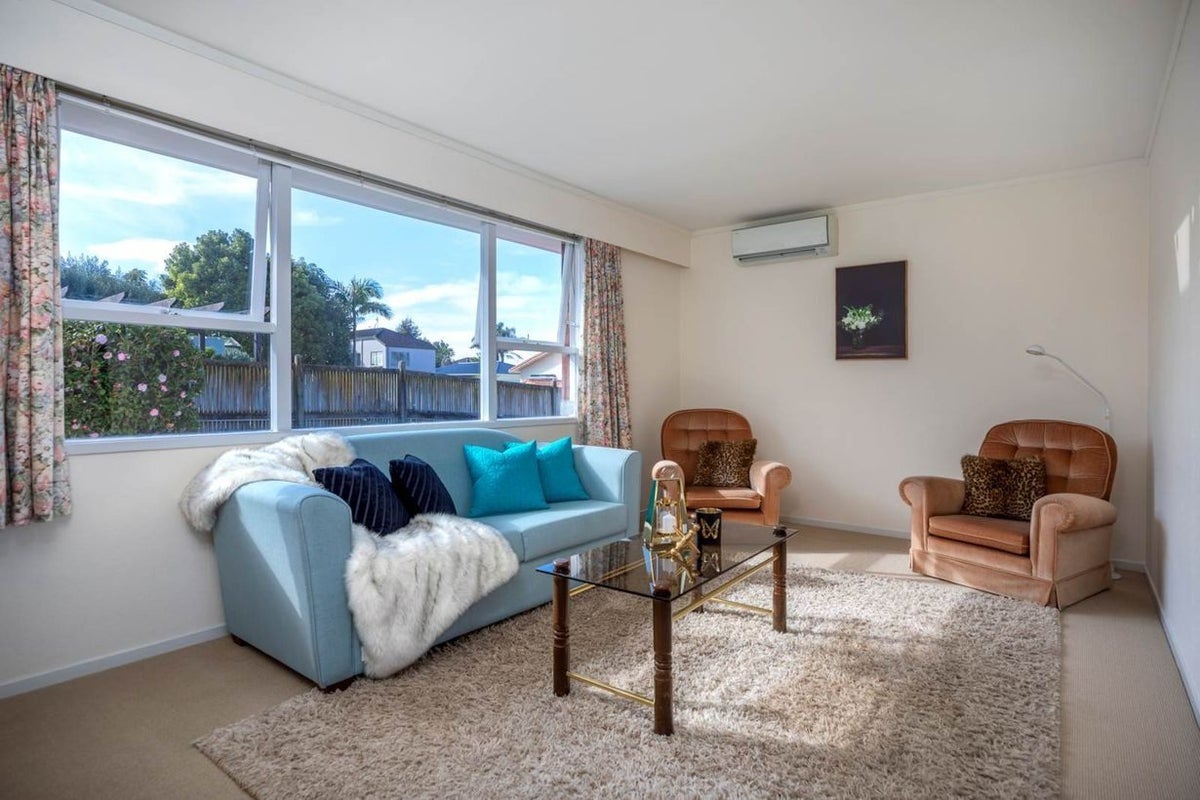 2/28 Matai Road, Greenlane, Auckland - Carousel 2