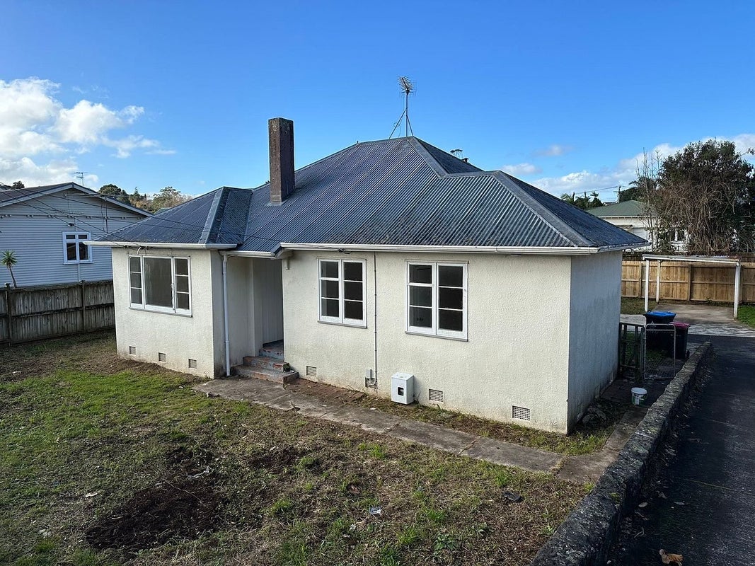 938 Mount Eden Road, Three Kings, Auckland - Carousel 1