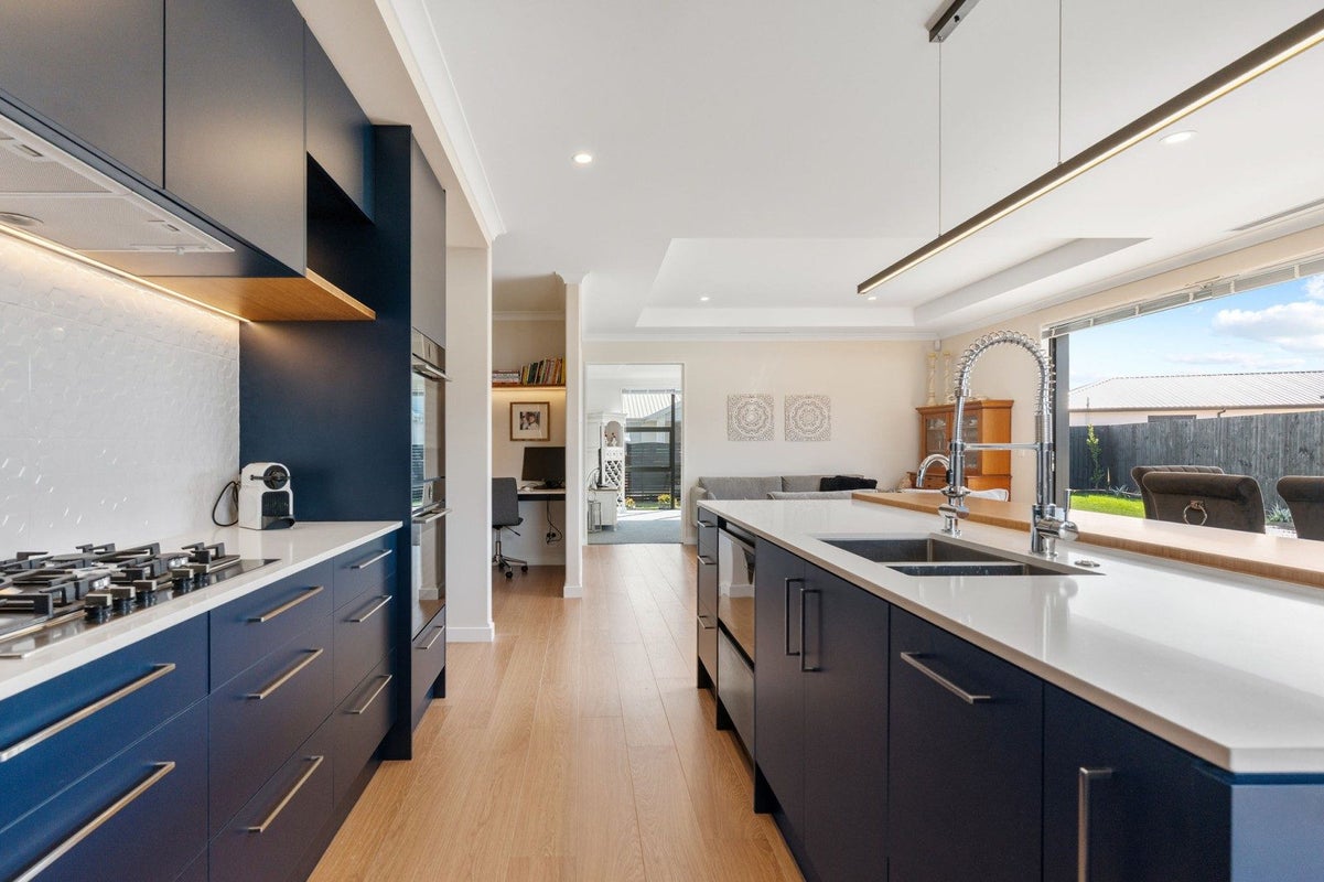 11 Eastman Drive, Halswell, Christchurch - Carousel 1