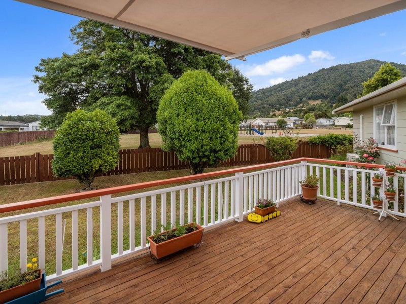 13 Sapphire Place, Pukehangi, Rotorua - Carousel 2