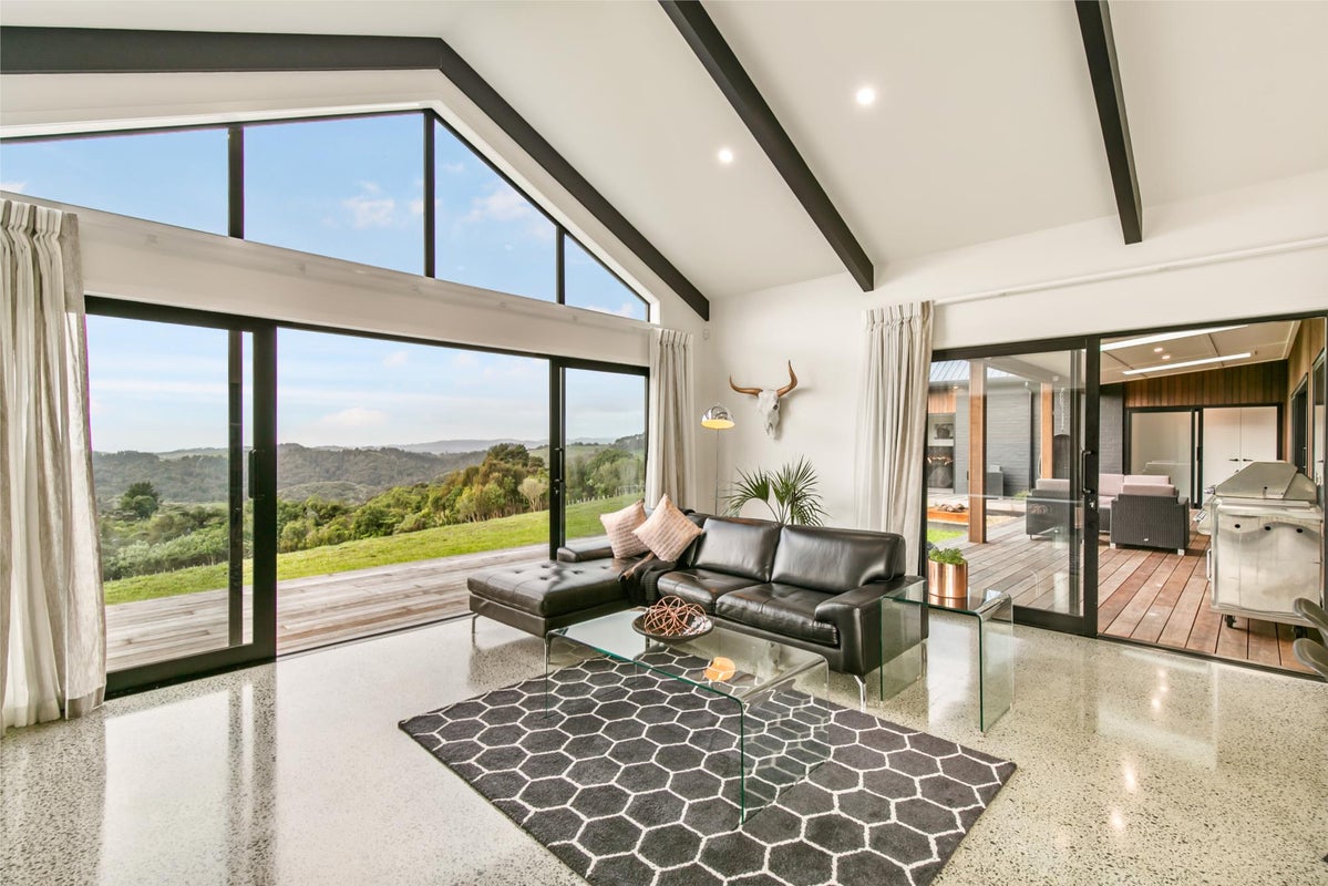 996 Ponga Road, Opaheke - Carousel 9