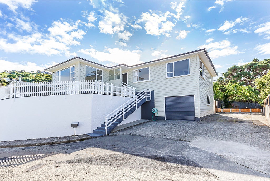 32 Revans Street, Miramar, Wellington - Carousel 1